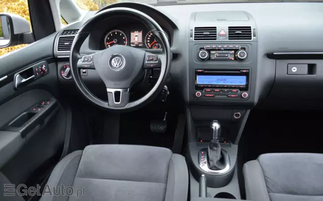 VOLKSWAGEN Touran 1.4 TSI Highline DSG