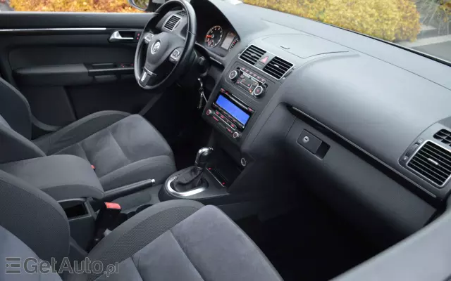 VOLKSWAGEN Touran 1.4 TSI Highline DSG