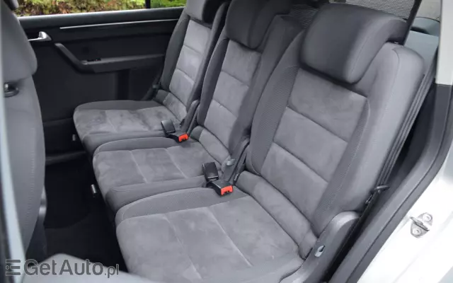 VOLKSWAGEN Touran 1.4 TSI Highline DSG