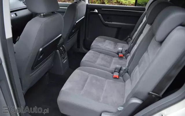 VOLKSWAGEN Touran 1.4 TSI Highline DSG