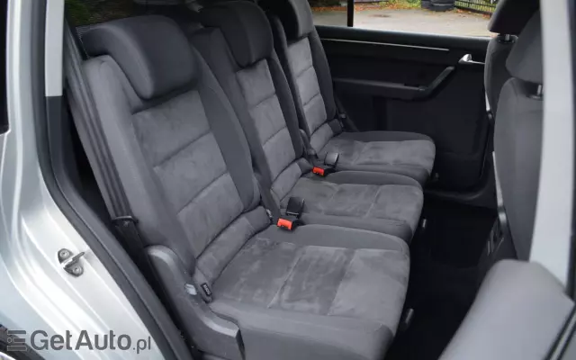 VOLKSWAGEN Touran 1.4 TSI Highline DSG