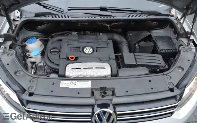 VOLKSWAGEN Touran 1.4 TSI Highline DSG