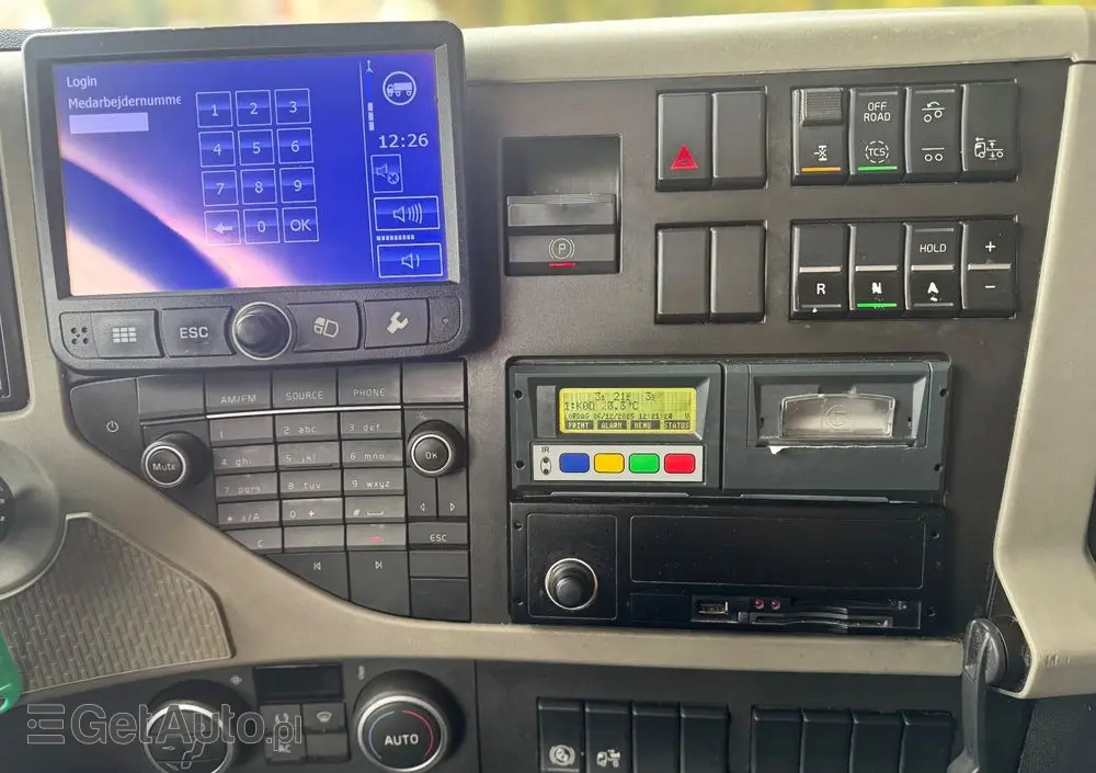 VOLVO FM 330/ACC/ Euro6 /CHŁODNIA / DŁUGOŚĆ 12M /24 EURO PALET/ 