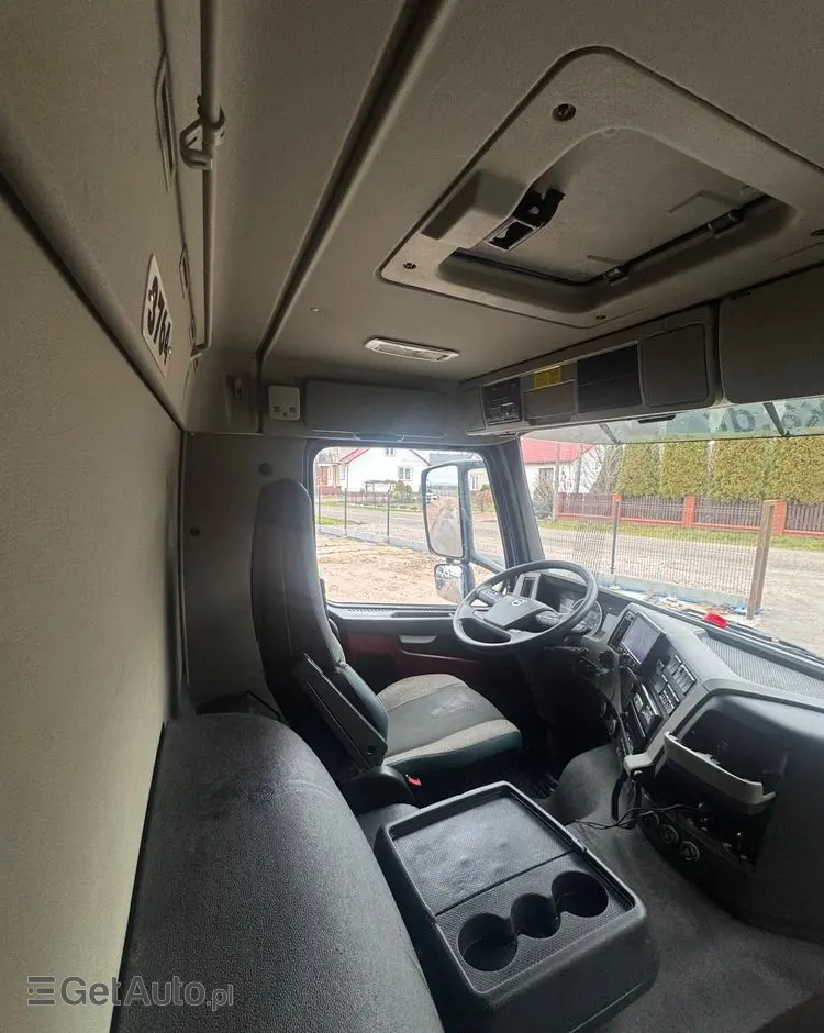 VOLVO FM 330/ACC/ Euro6 /CHŁODNIA / DŁUGOŚĆ 12M /24 EURO PALET/ 
