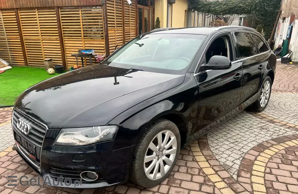 AUDI A4 