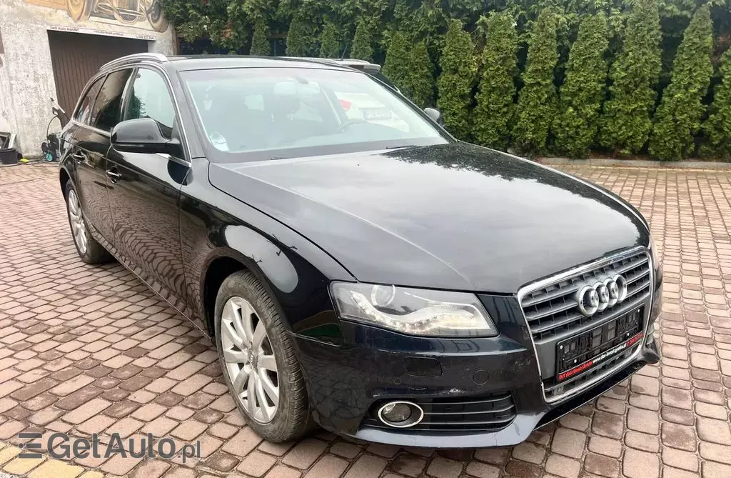 AUDI A4 