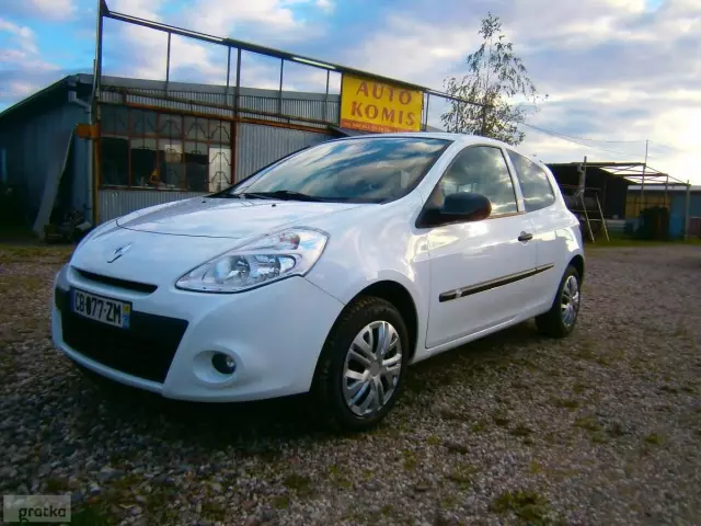 RENAULT Clio 