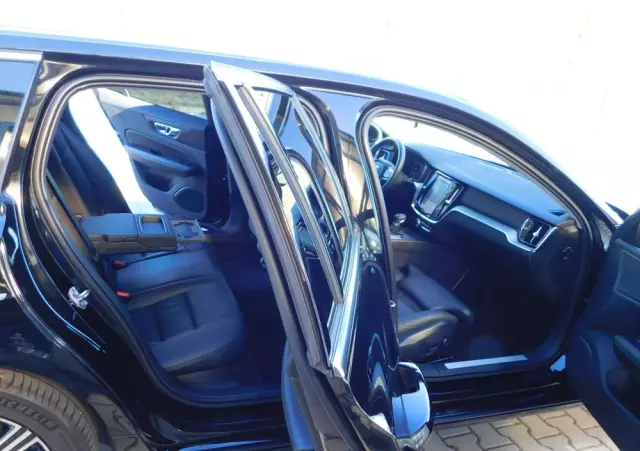 VOLVO V60 D4 Inscription