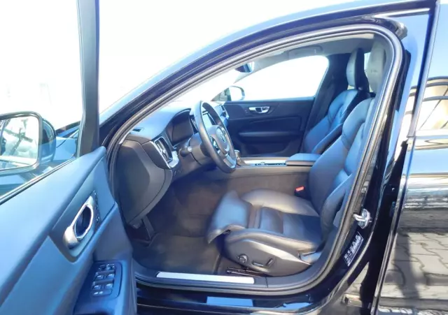 VOLVO V60 D4 Inscription