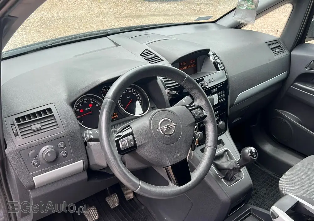 OPEL Zafira 1.8 Easytronic Sport