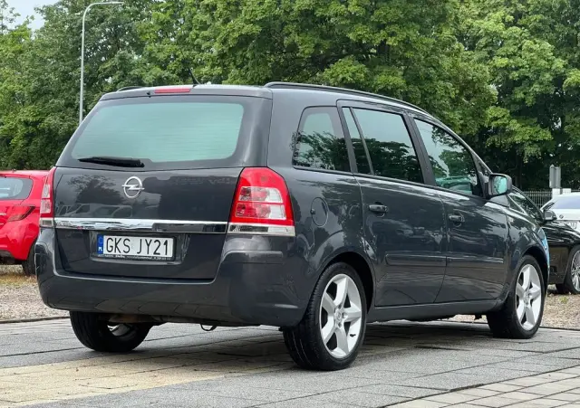 OPEL Zafira 1.8 Easytronic Sport