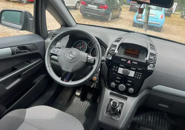 OPEL Zafira 1.8 Easytronic Sport