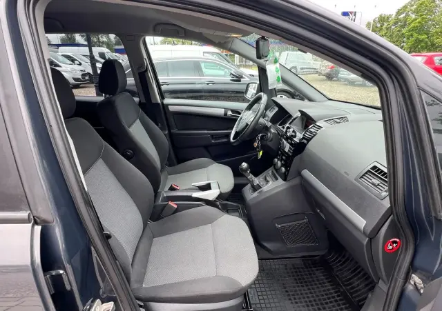 OPEL Zafira 1.8 Easytronic Sport