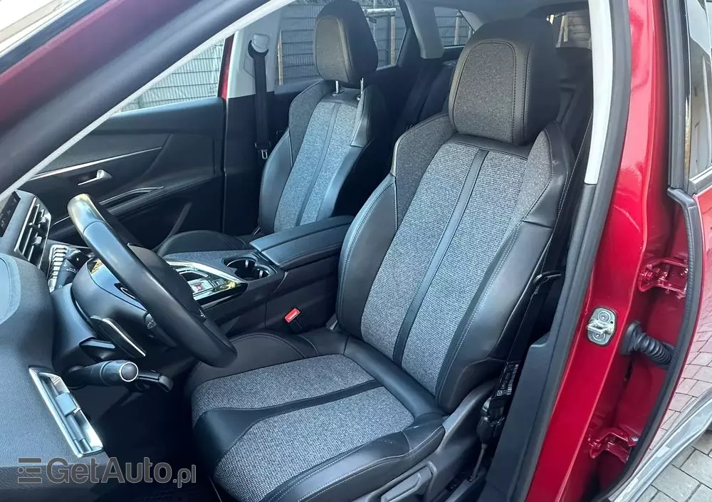 PEUGEOT 3008 1.2 PureTech Allure S&S EAT8