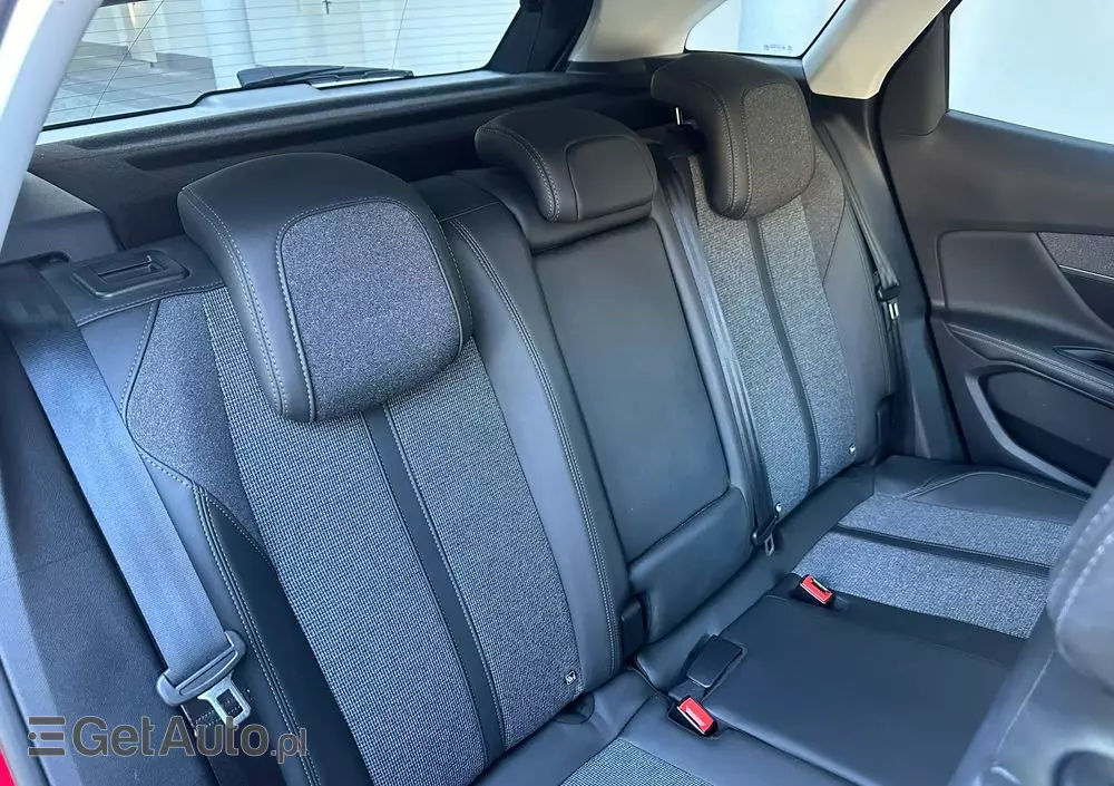 PEUGEOT 3008 1.2 PureTech Allure S&S EAT8