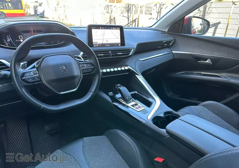 PEUGEOT 3008 1.2 PureTech Allure S&S EAT8