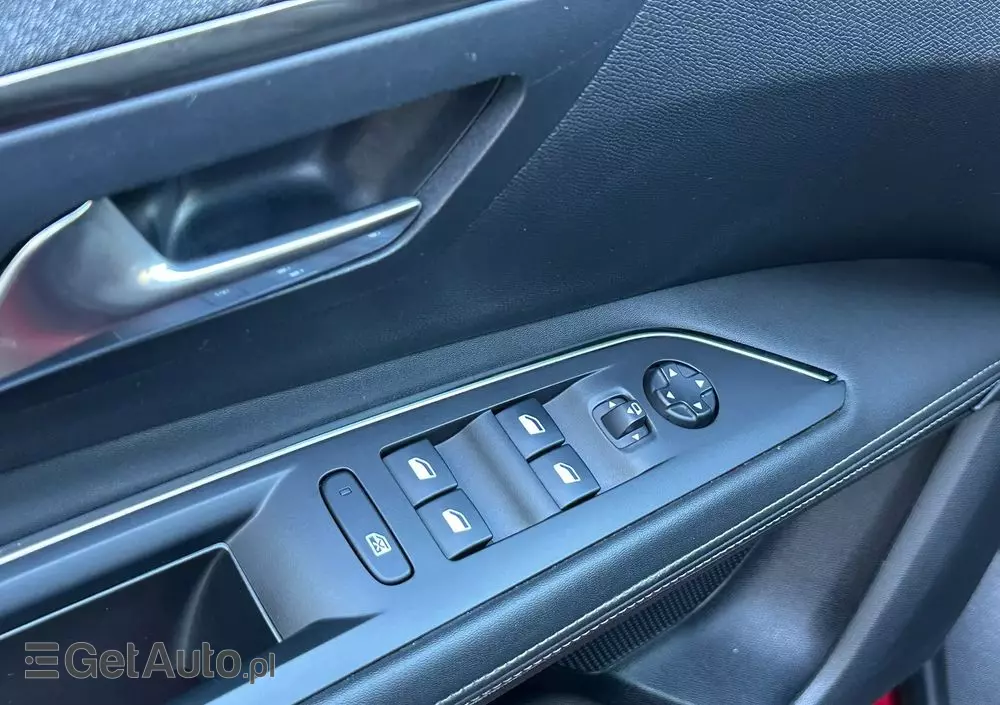 PEUGEOT 3008 1.2 PureTech Allure S&S EAT8