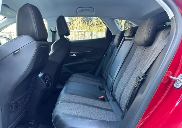 PEUGEOT 3008 1.2 PureTech Allure S&S EAT8