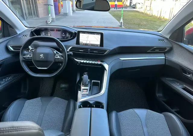 PEUGEOT 3008 1.2 PureTech Allure S&S EAT8