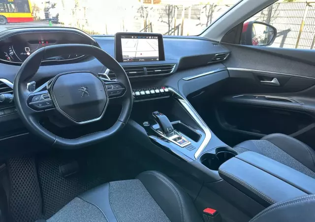 PEUGEOT 3008 1.2 PureTech Allure S&S EAT8