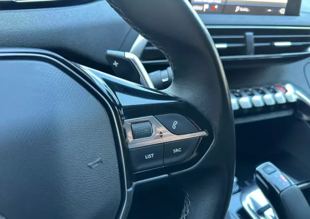 PEUGEOT 3008 1.2 PureTech Allure S&S EAT8