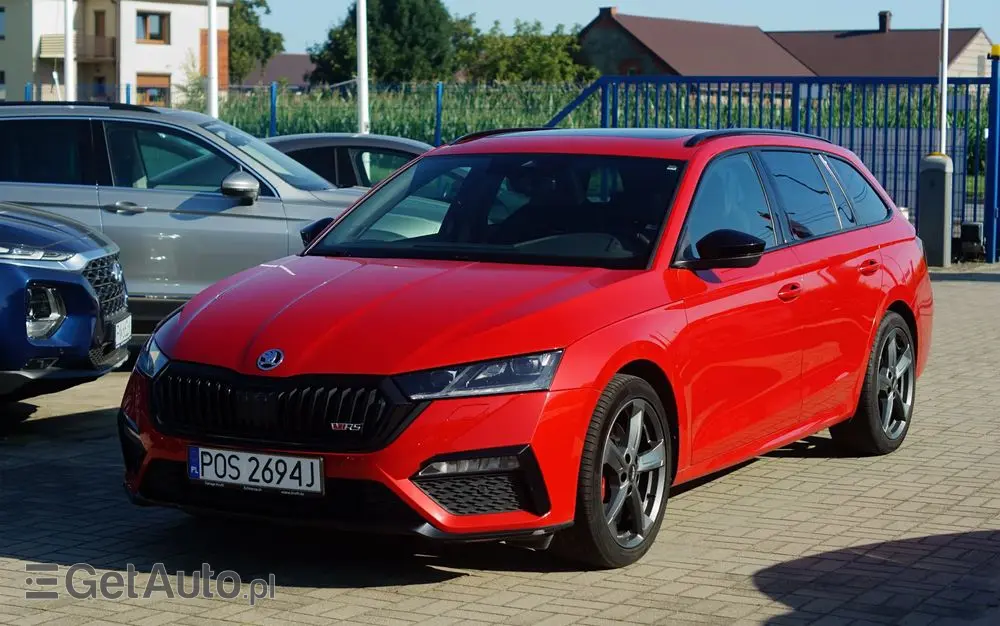SKODA Octavia Combi 2.0 TSI DSG RS