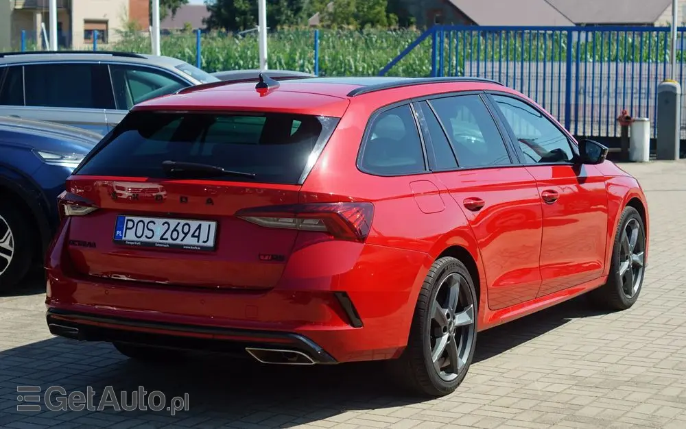 SKODA Octavia Combi 2.0 TSI DSG RS