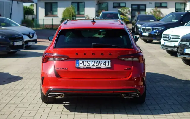 SKODA Octavia Combi 2.0 TSI DSG RS