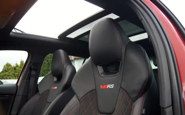 SKODA Octavia Combi 2.0 TSI DSG RS