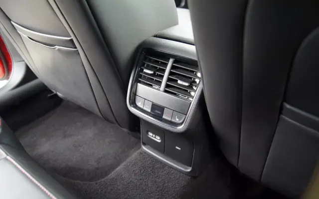 SKODA Octavia Combi 2.0 TSI DSG RS