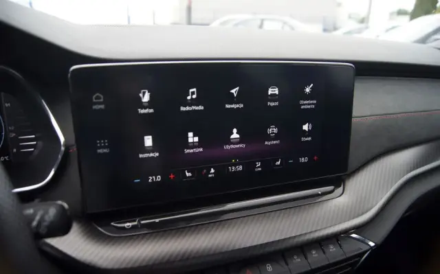 SKODA Octavia Combi 2.0 TSI DSG RS