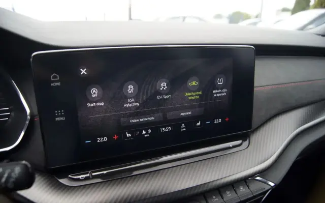 SKODA Octavia Combi 2.0 TSI DSG RS