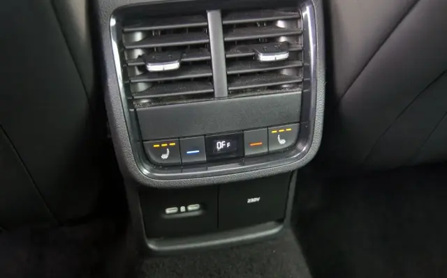 SKODA Octavia Combi 2.0 TSI DSG RS