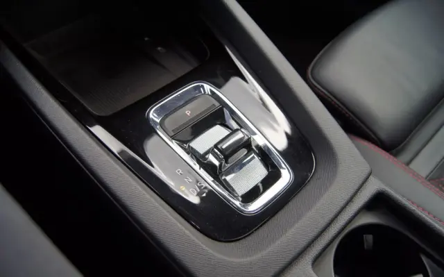 SKODA Octavia Combi 2.0 TSI DSG RS