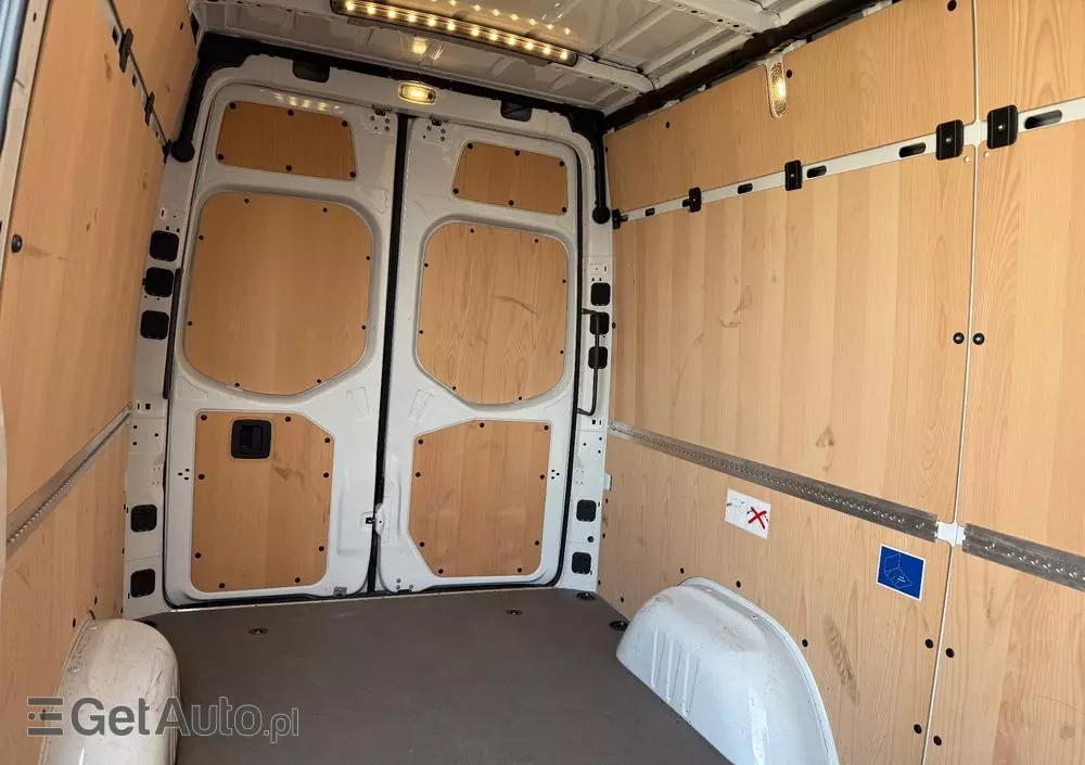 MERCEDES-BENZ Sprinter 317 CDI /L2H2 średniak/LED/Prawie Nowy/Navi/Klima/Kamera/bdb stan 