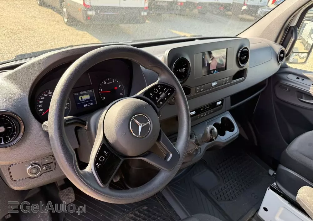 MERCEDES-BENZ Sprinter 317 CDI /L2H2 średniak/LED/Prawie Nowy/Navi/Klima/Kamera/bdb stan 