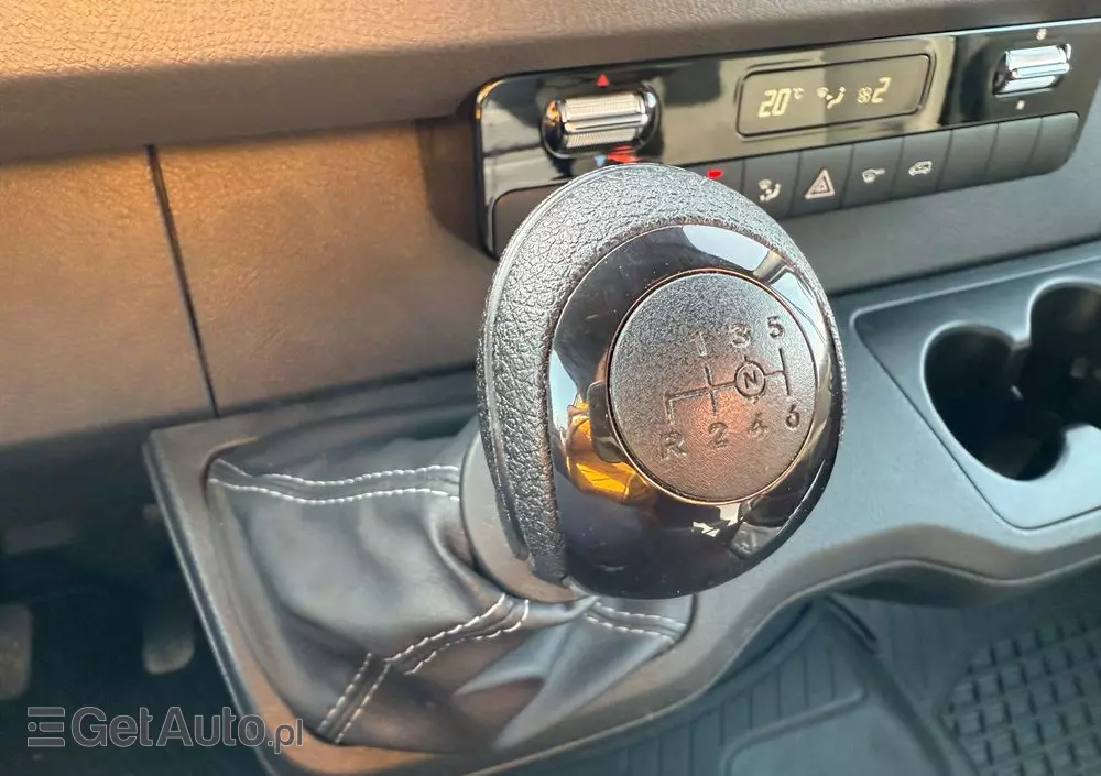 MERCEDES-BENZ Sprinter 317 CDI /L2H2 średniak/LED/Prawie Nowy/Navi/Klima/Kamera/bdb stan 