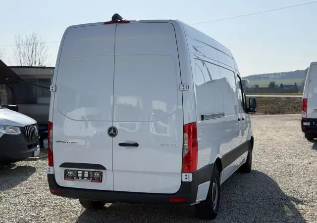MERCEDES-BENZ Sprinter 317 CDI /L2H2 średniak/LED/Prawie Nowy/Navi/Klima/Kamera/bdb stan 