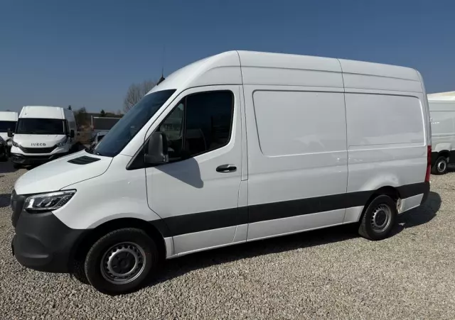 MERCEDES-BENZ Sprinter 317 CDI /L2H2 średniak/LED/Prawie Nowy/Navi/Klima/Kamera/bdb stan 