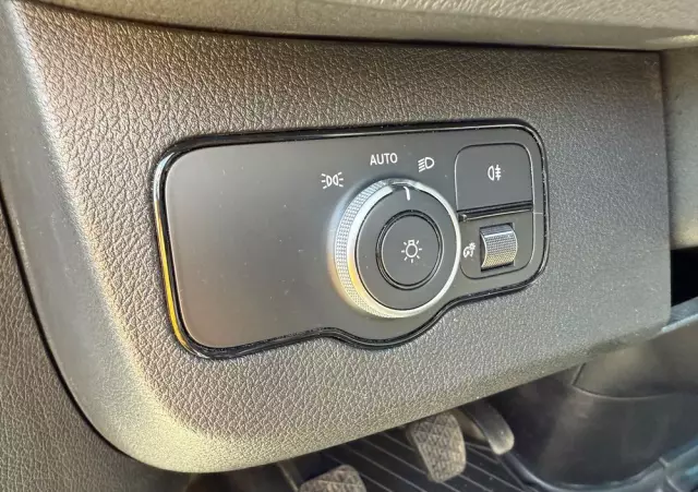 MERCEDES-BENZ Sprinter 317 CDI /L2H2 średniak/LED/Prawie Nowy/Navi/Klima/Kamera/bdb stan 