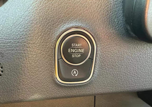 MERCEDES-BENZ Sprinter 317 CDI /L2H2 średniak/LED/Prawie Nowy/Navi/Klima/Kamera/bdb stan 