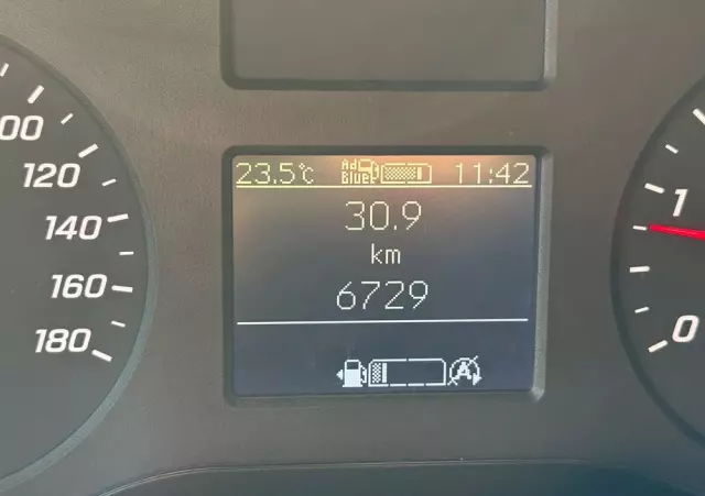 MERCEDES-BENZ Sprinter 317 CDI /L2H2 średniak/LED/Prawie Nowy/Navi/Klima/Kamera/bdb stan 