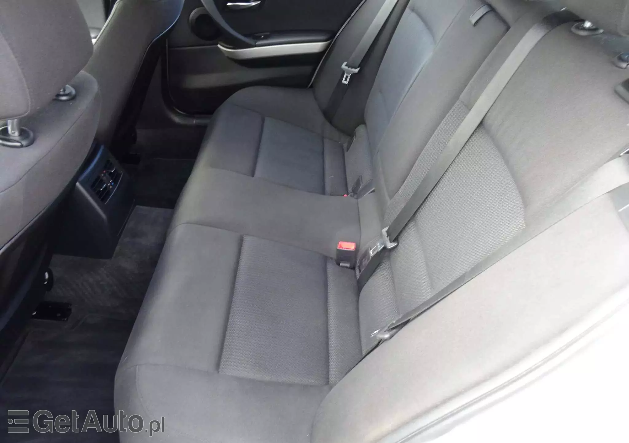 BMW Seria 3 318d DPF Touring