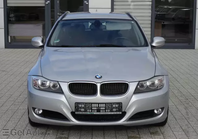 BMW Seria 3 318d DPF Touring