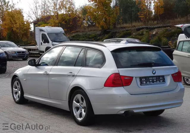 BMW Seria 3 318d DPF Touring