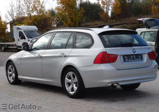 BMW Seria 3 318d DPF Touring