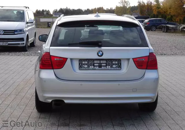 BMW Seria 3 318d DPF Touring