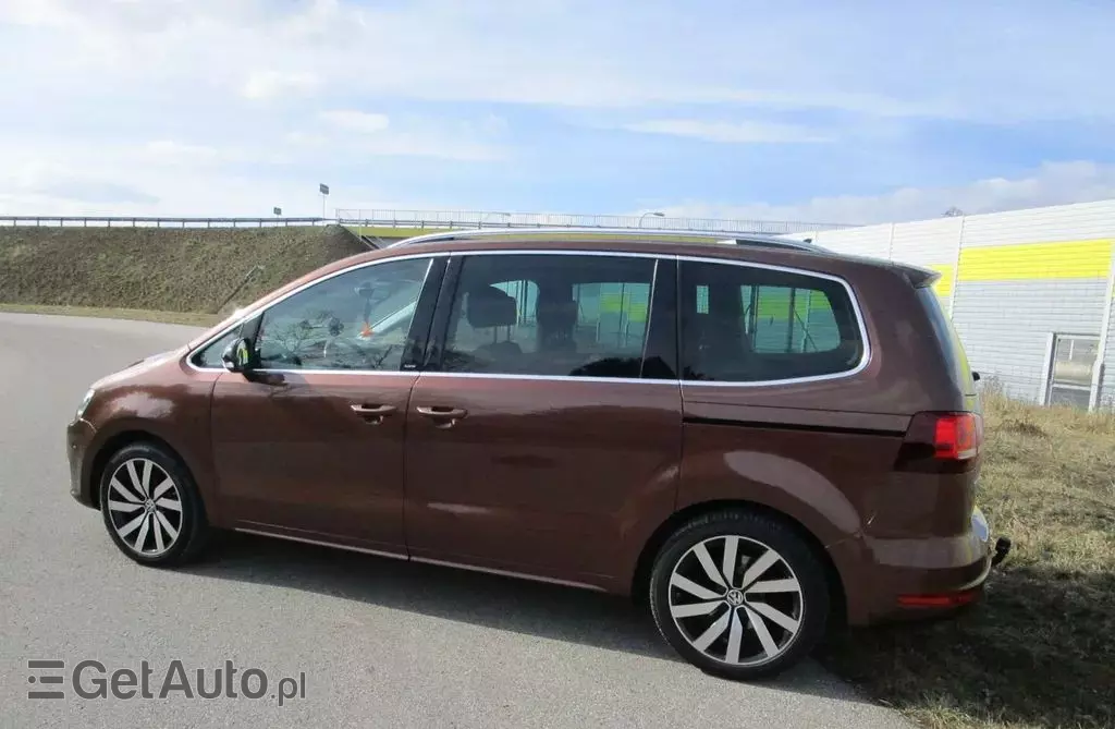 VOLKSWAGEN Sharan 
