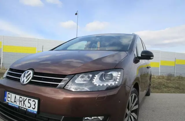 VOLKSWAGEN Sharan 