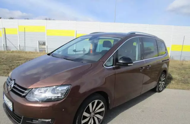 VOLKSWAGEN Sharan 